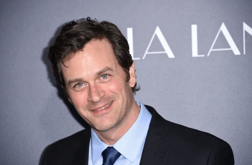 Tom Everett Scott Net Worth